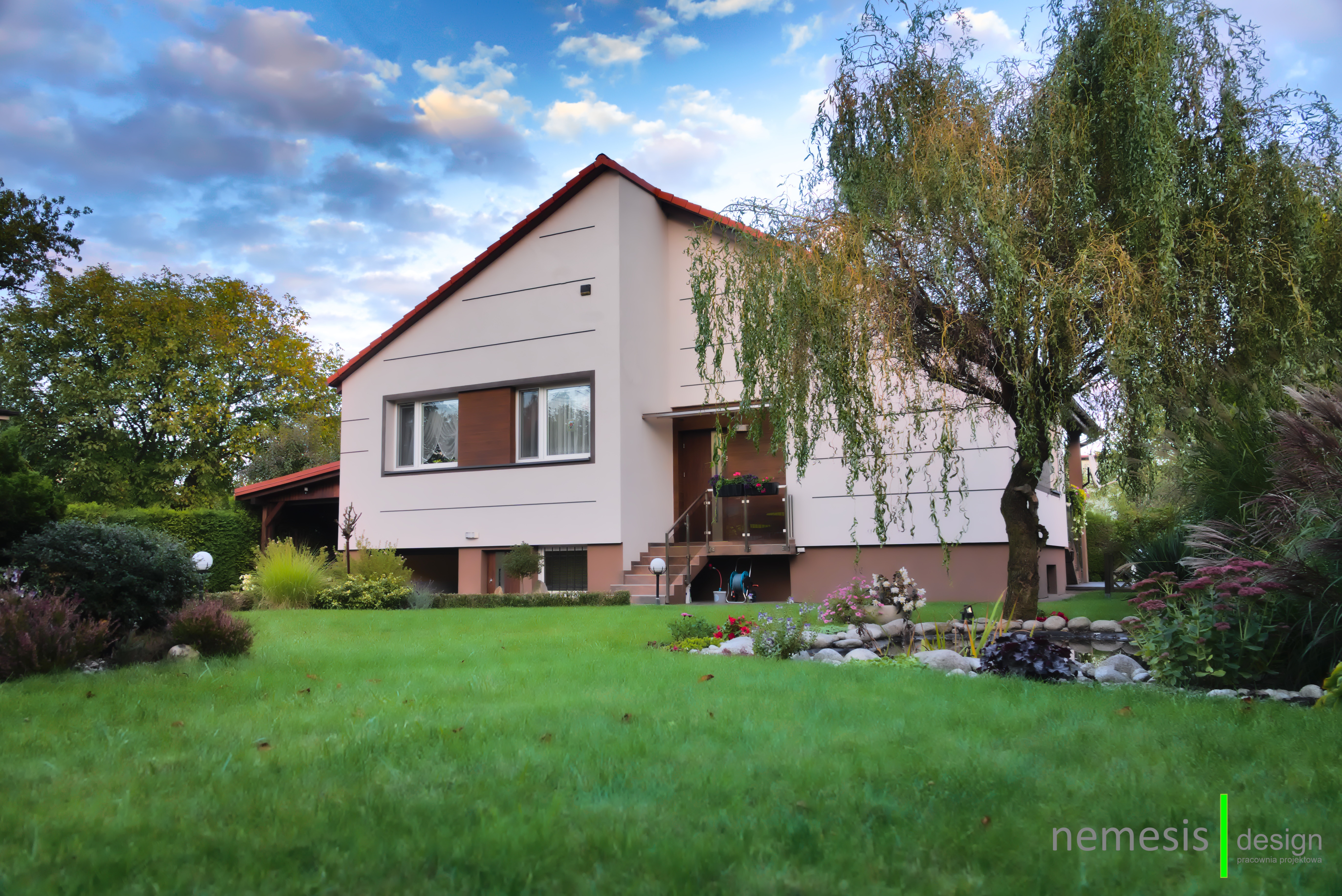 PIEKARY ŚLĄSKIE: SINGLE-FAMILY HOUSE FACADE RENOVATION